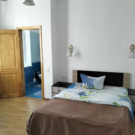 сади єви Hotel Lyubintsy