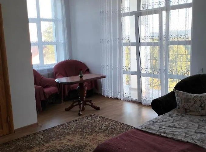 сади єви Hotel *