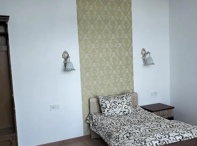 сади єви Hotel